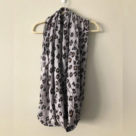 NET Loft Infinity Scarf - Picture 3 of 3